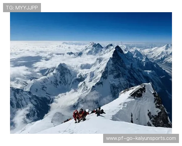 中国登山队在喜马拉雅山成功登顶，夺得金牌，中国喜马拉雅山登山第一人